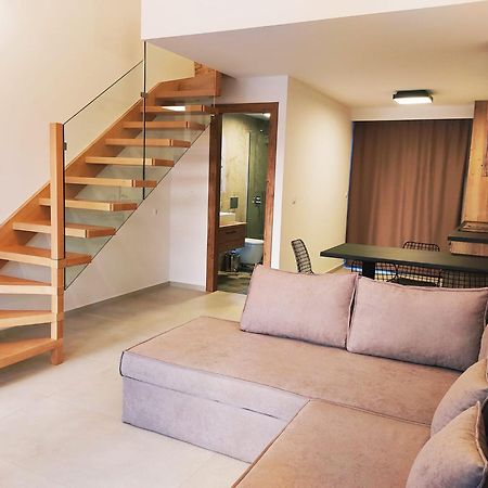 Zefiros Luxury Apartments Sívota エクステリア 写真