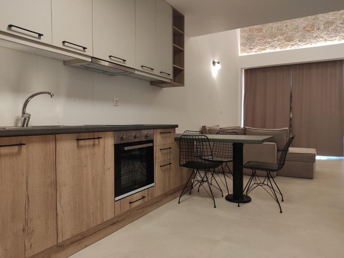 Zefiros Luxury Apartments Sívota エクステリア 写真