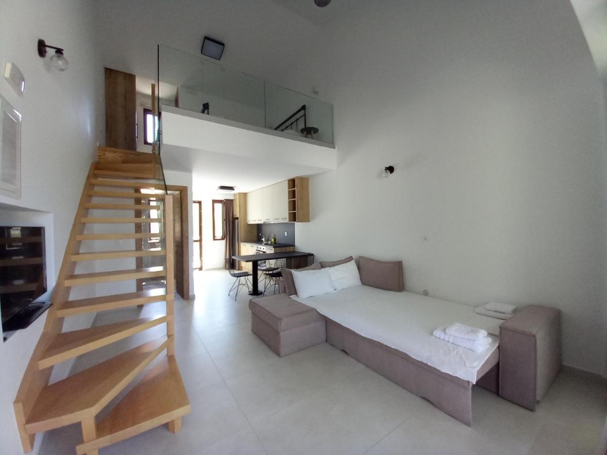 Zefiros Luxury Apartments Sívota エクステリア 写真