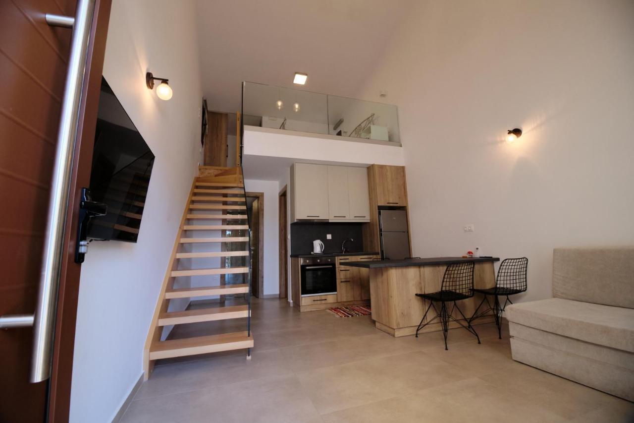 Zefiros Luxury Apartments Sívota エクステリア 写真