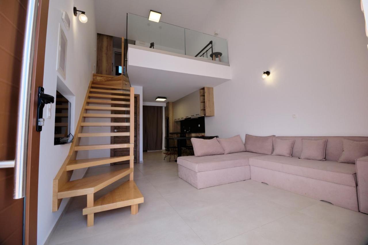Zefiros Luxury Apartments Sívota エクステリア 写真