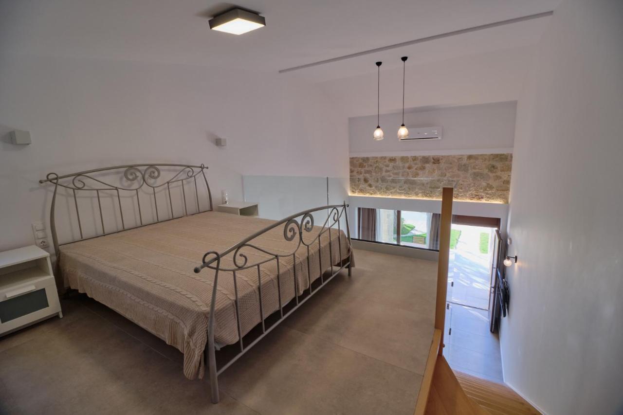 Zefiros Luxury Apartments Sívota エクステリア 写真