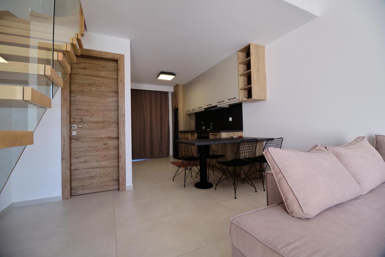 Zefiros Luxury Apartments Sívota エクステリア 写真
