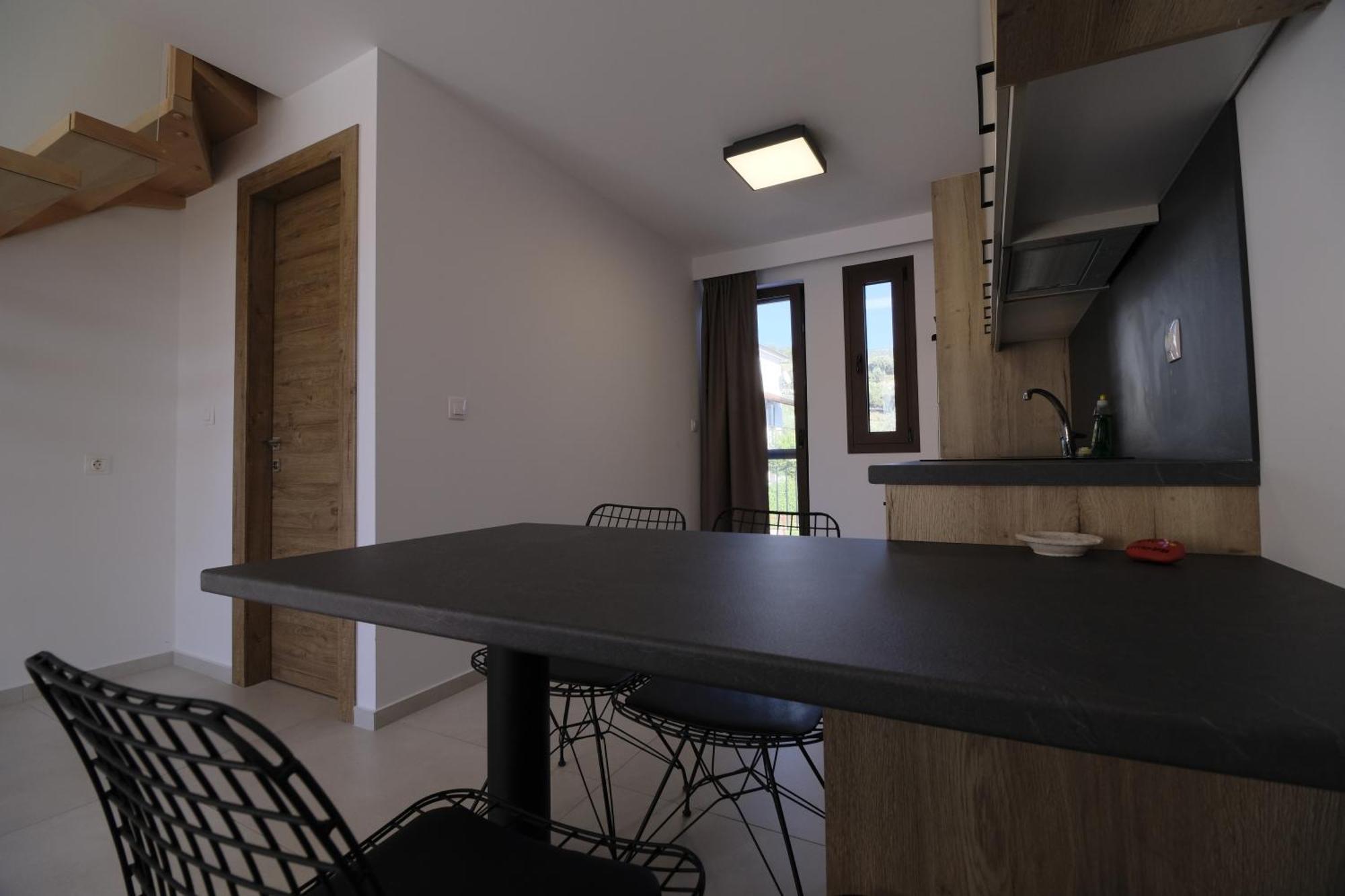 Zefiros Luxury Apartments Sívota エクステリア 写真