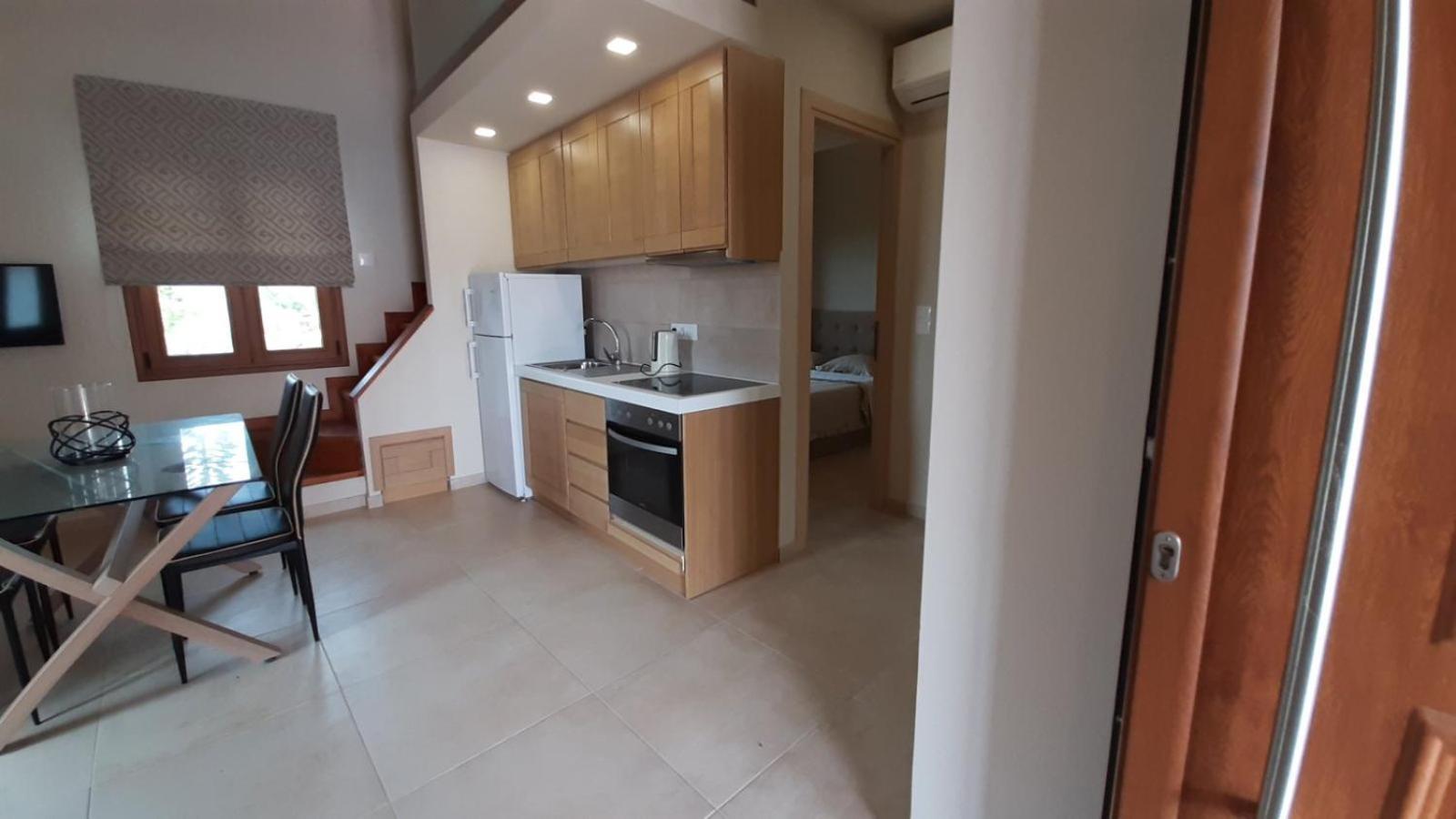 Zefiros Luxury Apartments Sívota エクステリア 写真