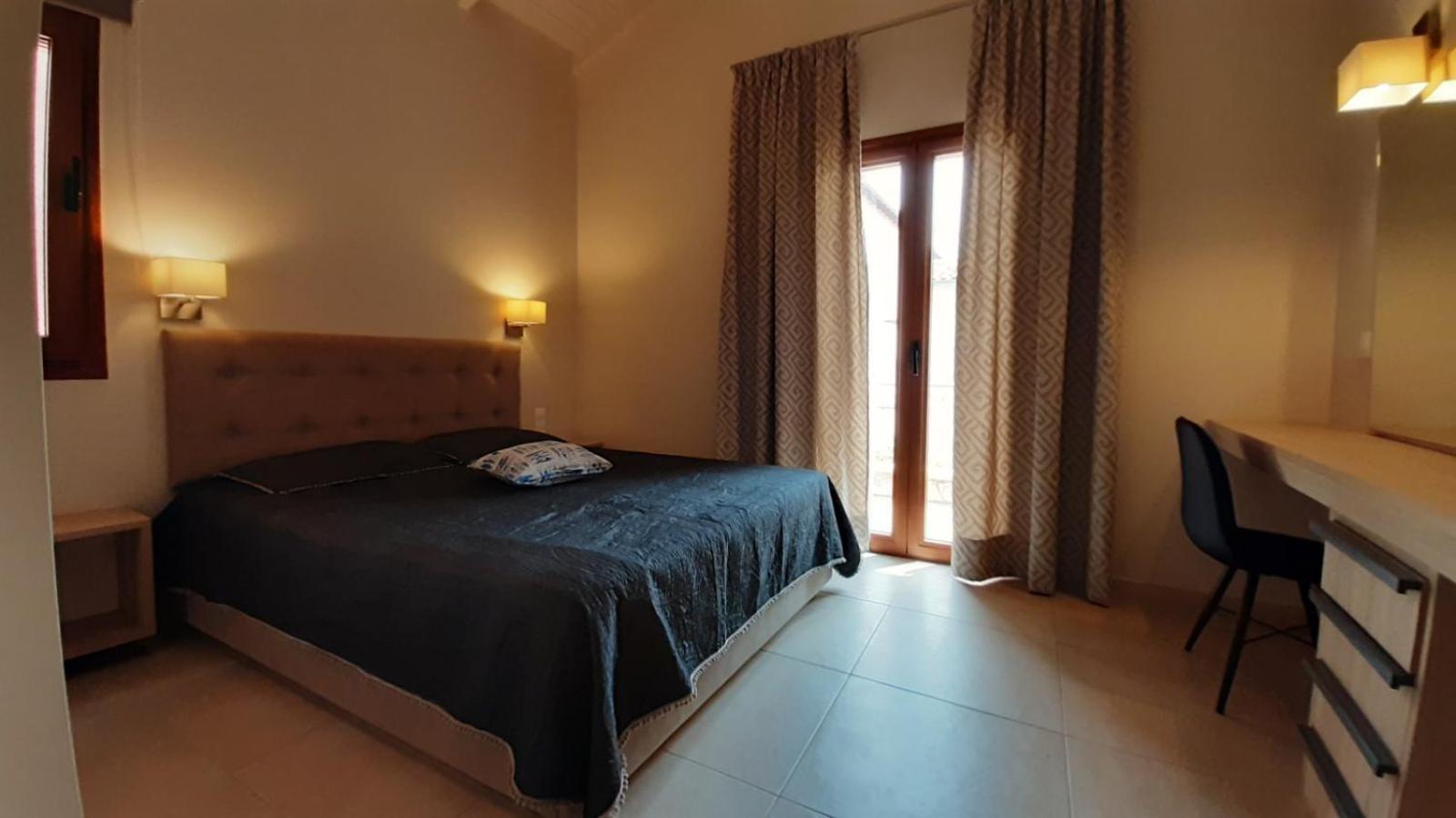 Zefiros Luxury Apartments Sívota エクステリア 写真