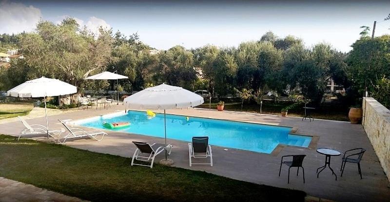 Zefiros Luxury Apartments Sívota エクステリア 写真