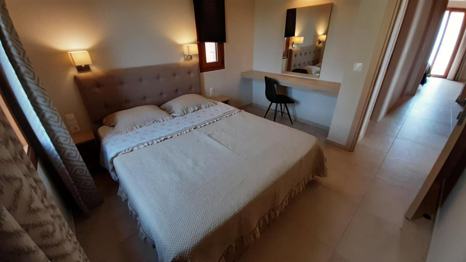 Zefiros Luxury Apartments Sívota エクステリア 写真